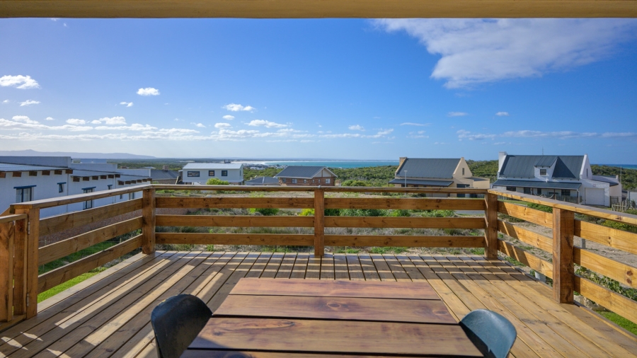 2 Bedroom Property for Sale in Struisbaai Western Cape